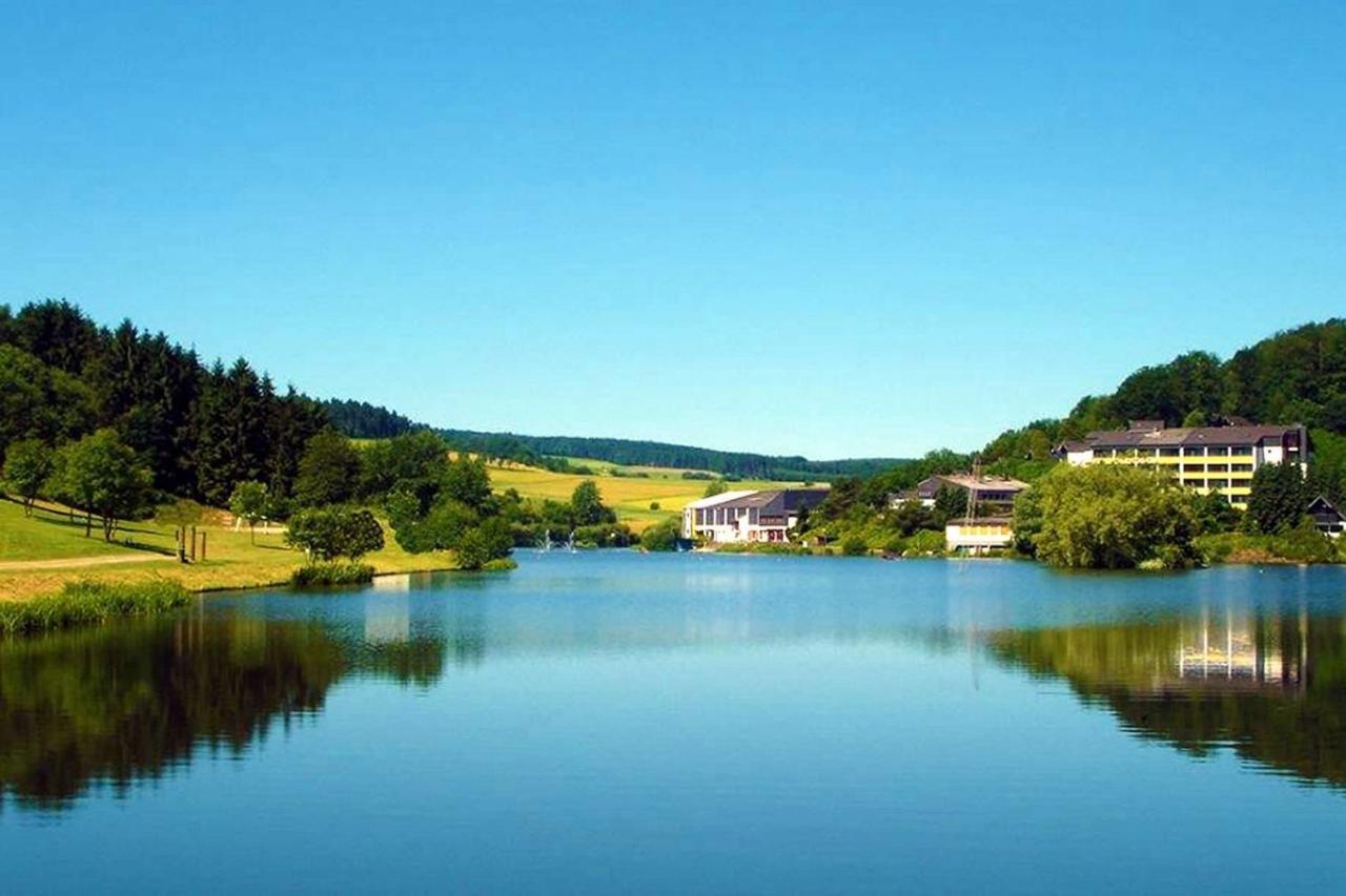 Seepark Kirchheim Ferienhaus Bei Vera Mit Sauna Экстерьер фото