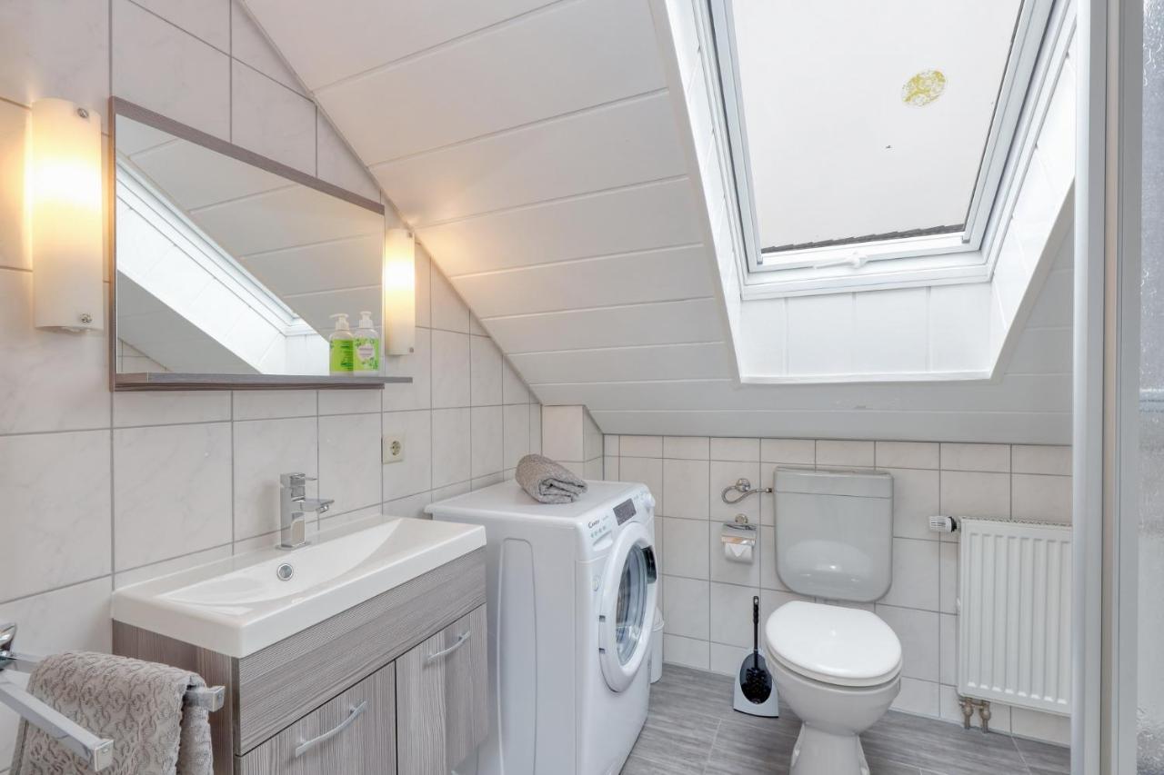 Seepark Kirchheim Ferienhaus Bei Vera Mit Sauna Экстерьер фото